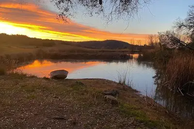 Image de Duck Pond Cabin-Private Cabin on 400 Acre Ranch