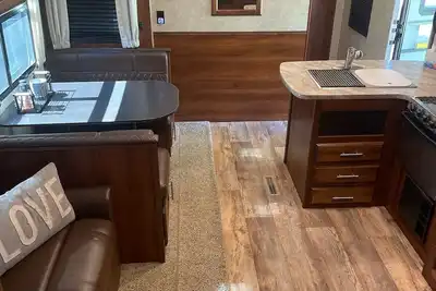 Image de Base of Wsu campus New Rv next to The Lumberyard