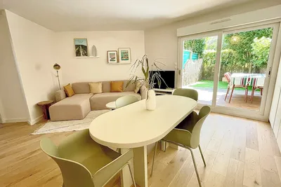 Image de Splendide appartement avec patio, parking et plage
