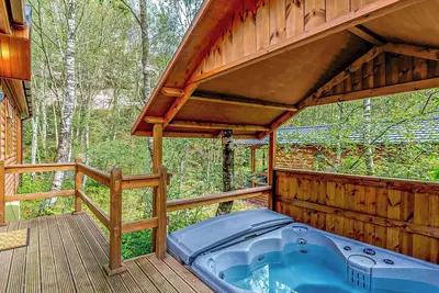 Image de 3 chambres Ă coucher Ă Freehay, Cheadle