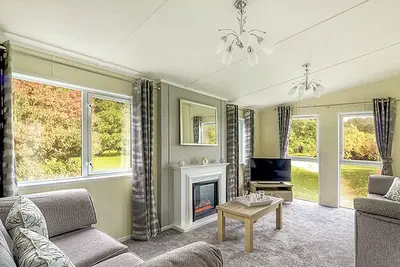 Image de Brand new in 2019. Modern four bedroom lodge with two doubles, one with en suite.