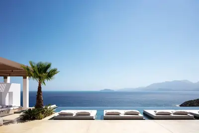 Image de Pure C - Secluded Villa, Fully staffed & Sea Views by etouri