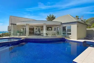 Image de The View - Framing Ocean Views From Just About Every Vantage Point