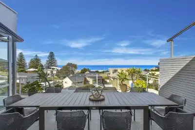 Image de Warralong - Stunning Views, Short Walk To North Avoca Beach