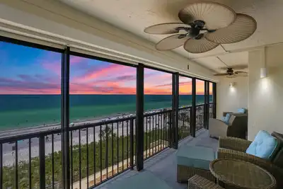 Image de Luxury condo directly on the beach Ocean Sands 606