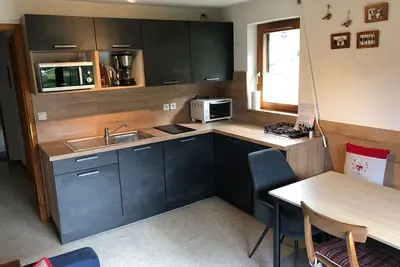 Image de Appartement lumineux avec balcon et parking, 6 pers.