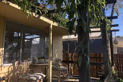 Image de Totally cute beach shack 80m walk to Culburra beach!