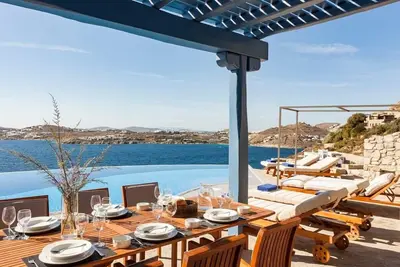 Image de Extravagant Villa with Fascinating Infinity Pool