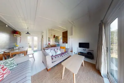 Image de A beautifully presented property, located in a quiet spot within the park.
