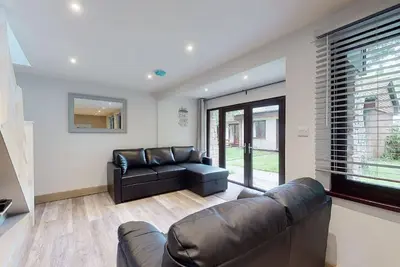 Image de Holiday home from home provides comfortable accommodation for up to eight guests