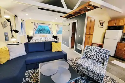 Image de All the amenities of home with no cleaning fees and first breakfast included!