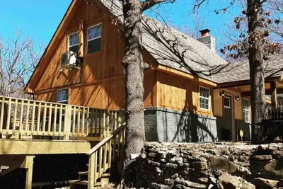 Image de Tenkiller Lake & Leisure Cabin at Snakecreek