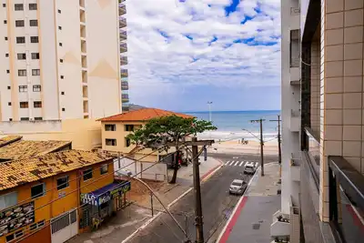 Image de Apto com Wi-Fi a 1 min do mar na Praia do Morro/Es
