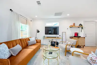 Image de Independent Cottage | 3 Br Home | Deck & Patio