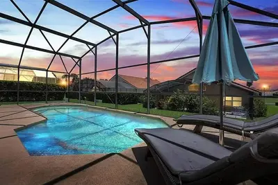 Image de ⭐15 Min To Disney! Mini-Golf, Arcade, Pools & more! Solana Resort