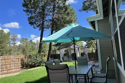 Image de New! Perfect Get Away minutes from trails and lakes!