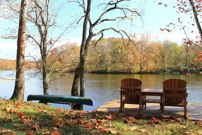 The Perch Riverfront Cabin - Starlink Wi-Fi