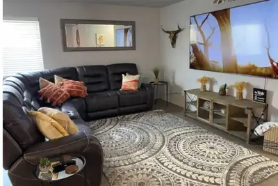 Image de Enjoy this Newly Remodeled 3 bedroom home!