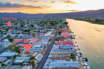 Image de River Views | Launch Access | Sleeps 10 | Designer
