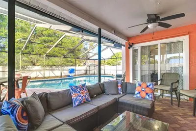 Image de Largo Oasis w/ Pool & Grill: 10 Min to Beach!
