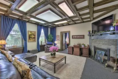 Image de 8 Mi to Hersheypark: Luxe Manor in Annville