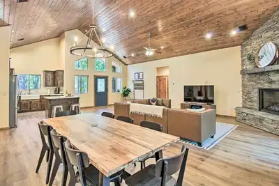 Fire Pits, Spacious Yard: Wooded Pinetop Escape!