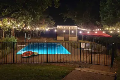 Image de The Bostonian▪︎Pool💦Hot Tub🌀 Arcade🎮Billiards🎱