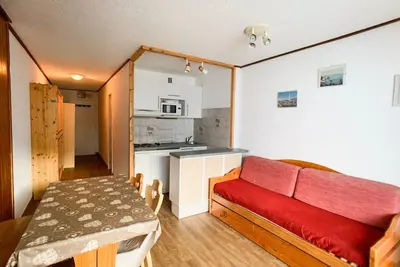 Image de Studio lumineux avec balcon, près des pistes et commerces, 4 couchages, animaux acceptés