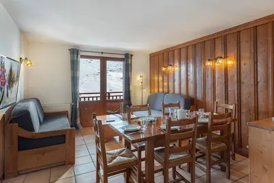 Image de Appartement avec parking, jacuzzi et WiFi Ă Val Thorens