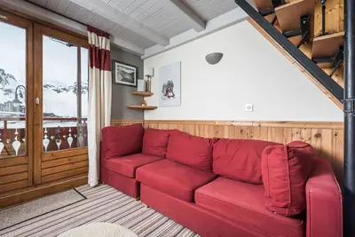 Image de Appartement rénové avec mezzanines, proche du lac et pistes, balcon, WiFi, animaux acceptés