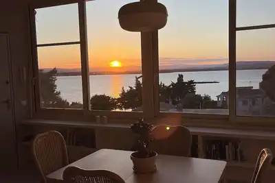 Image de Panoramic sea-view apartment a few meters from the beach,