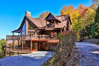 Image de Awesome Mountain Views Amazing Luxury Cabin with long range mountain views