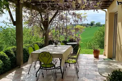 Image de Pech Ferrat, pleine campagne sur 1 Ha arboré, vue sur la vallée et les coteaux