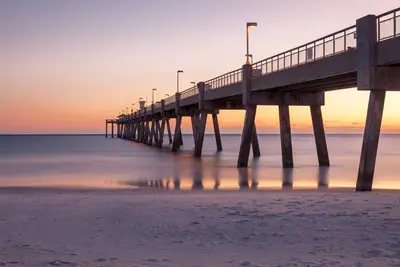 Image de Coastal charm at Billfish Bungalow! Steps from the beach with free activities!