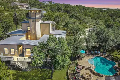 Image de Canyon Lake Lighthouse | Unique Getaway with Private Pool and Hill Country Views