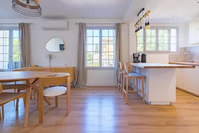 Image de Le Provence superbe 3 chambres climatisation balcon garage centre ville