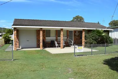 Image de Chel-sea - Modern 3-bedroom home with a sleep out in the garage in peaceful Hat Head