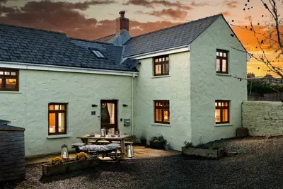 Image de Former Barn in quiet hamlet in Pembrokeshire