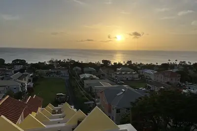 Image de Ocean view townhome in Fitts Village