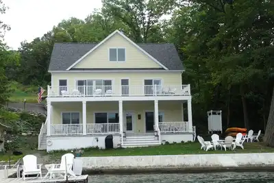 Image de Beautiful private Custom new build 5 bedroom Keuka lake house on lower road