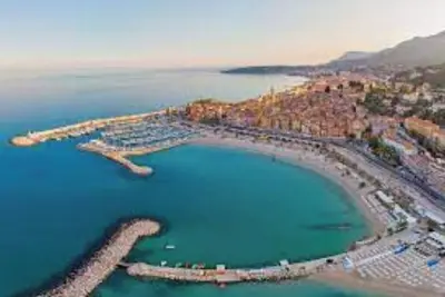 Image de Antibes 200m from the beaches