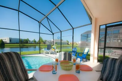 Lovely 3 Bedroom 2 Bath Villa