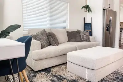 Image de Newly built guest house with full kitchen and washer/dryer