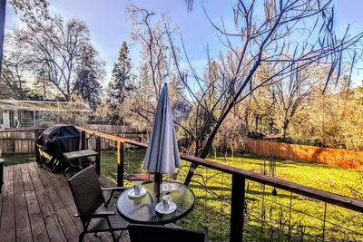 Image de Two bedroom home close to Yosemite national park.
