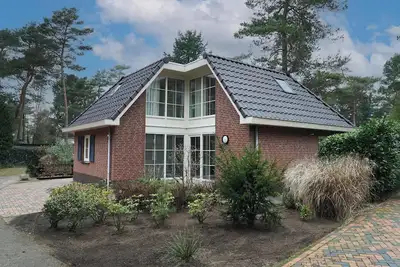 Image de Bungalow with 3 bedrooms, a traditional sauna and a terrace
