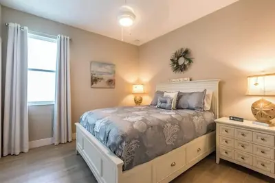 Image de Waterfront, 3br/2ba, pool, hot tub, outdoor kitchen