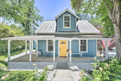 Image de Downtown Nevada City 1900 Victorian Retreat!
