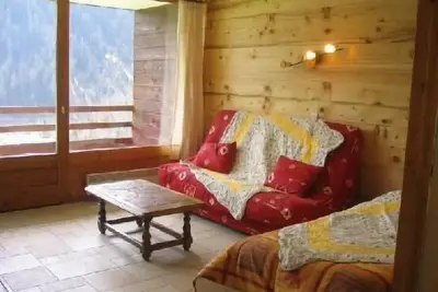 Image de 300m du centre station, Rez-de-chaussée, balcon, parking, télévision, 40m², Châtel