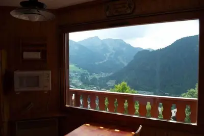 Image de 1er étage, balcon, parking, télévision, casier à ski, 30m², Châtel