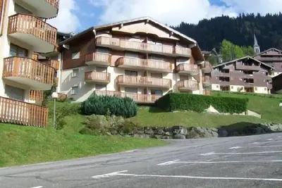 Image de Rez-de-chaussée, balcon, télévision, casier à ski, 20m², Châtel
